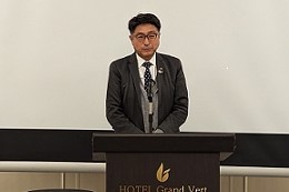 ?山田会長あいさつ.jpg