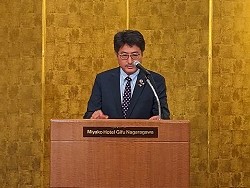 施　会長あいさつ　250.jpg